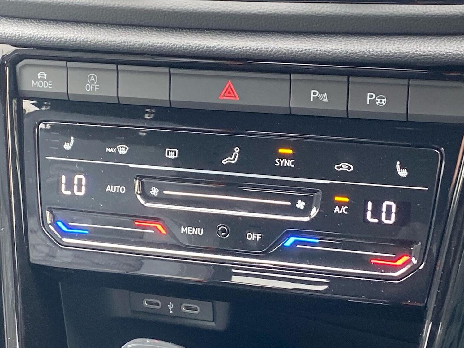 Used Volkswagen T-Roc 2026 for sale - 78194283: Photo 12