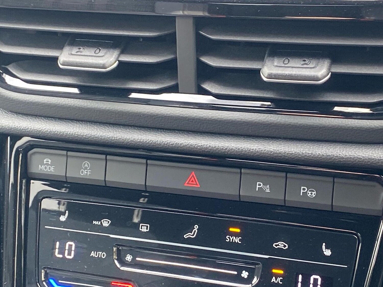 Used Volkswagen T-Roc 2026 for sale - 78194283: Photo 22