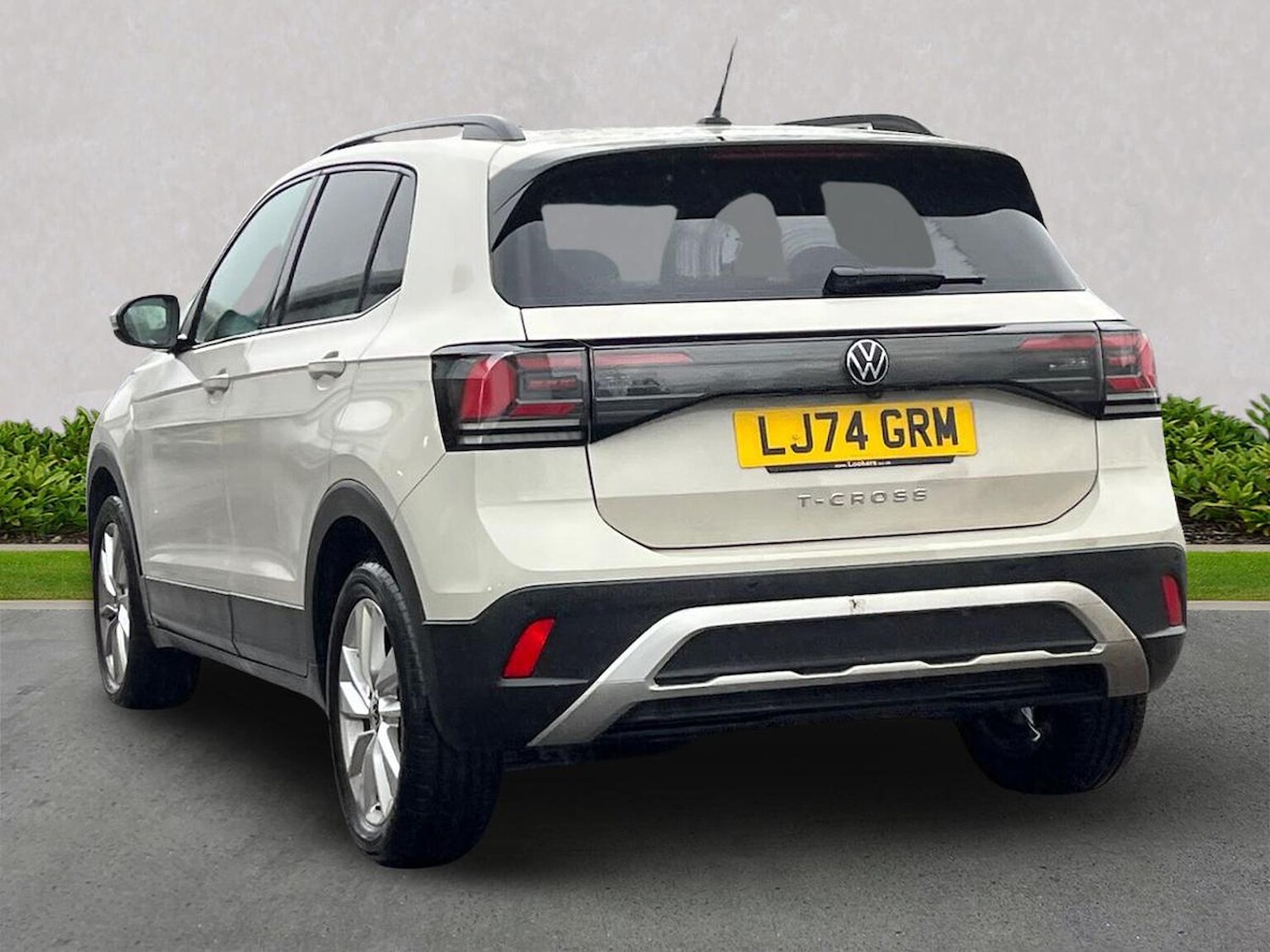 Used Volkswagen T-Cross 2025 for sale - 76769991: Photo 2