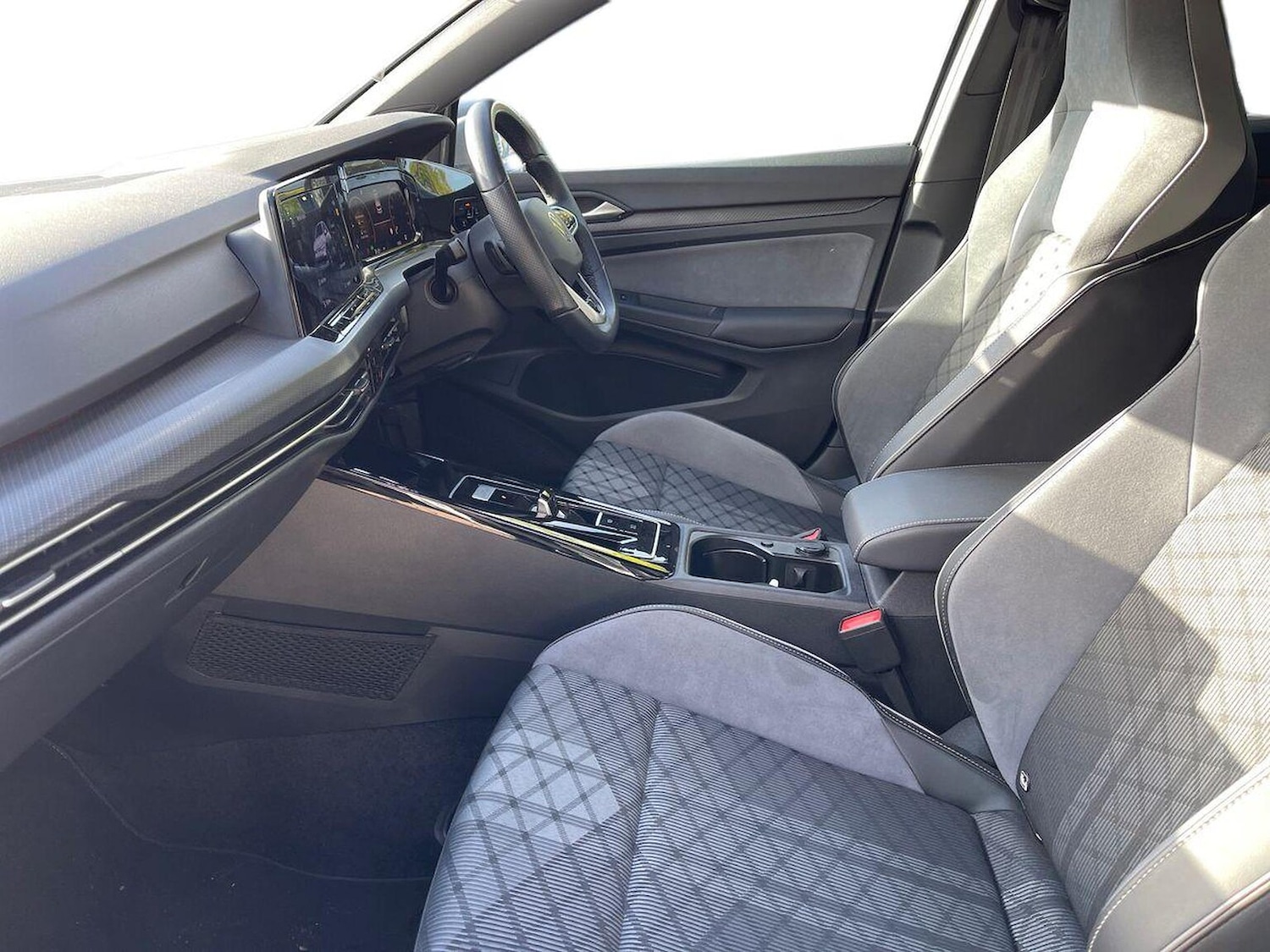 Used Volkswagen Golf 2024 for sale - 76170711: Photo 7