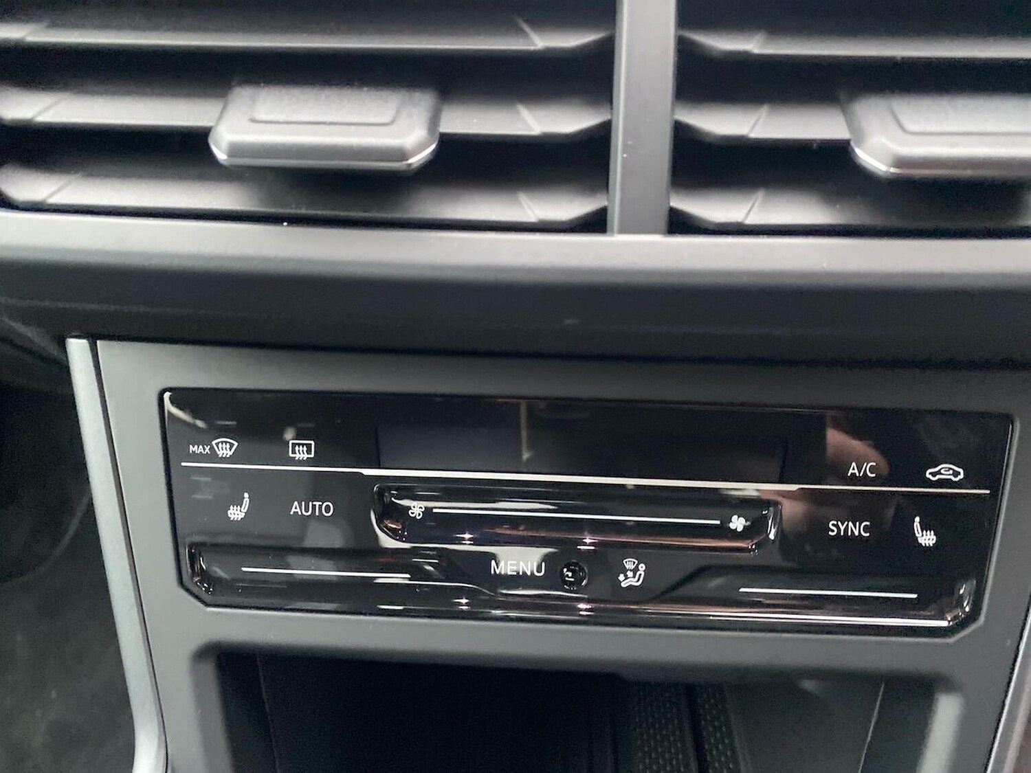 Used Volkswagen Taigo 2026 for sale - 77901605: Photo 12