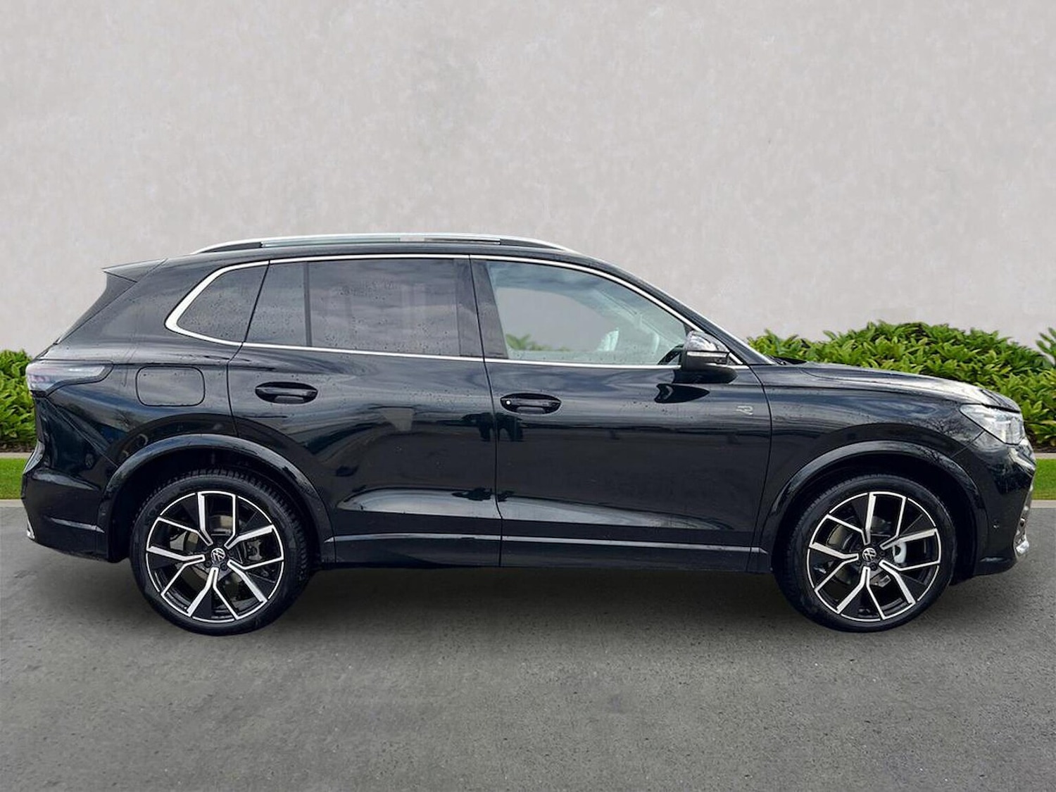 Used Volkswagen Tiguan 2025 for sale - 76490788: Photo 3