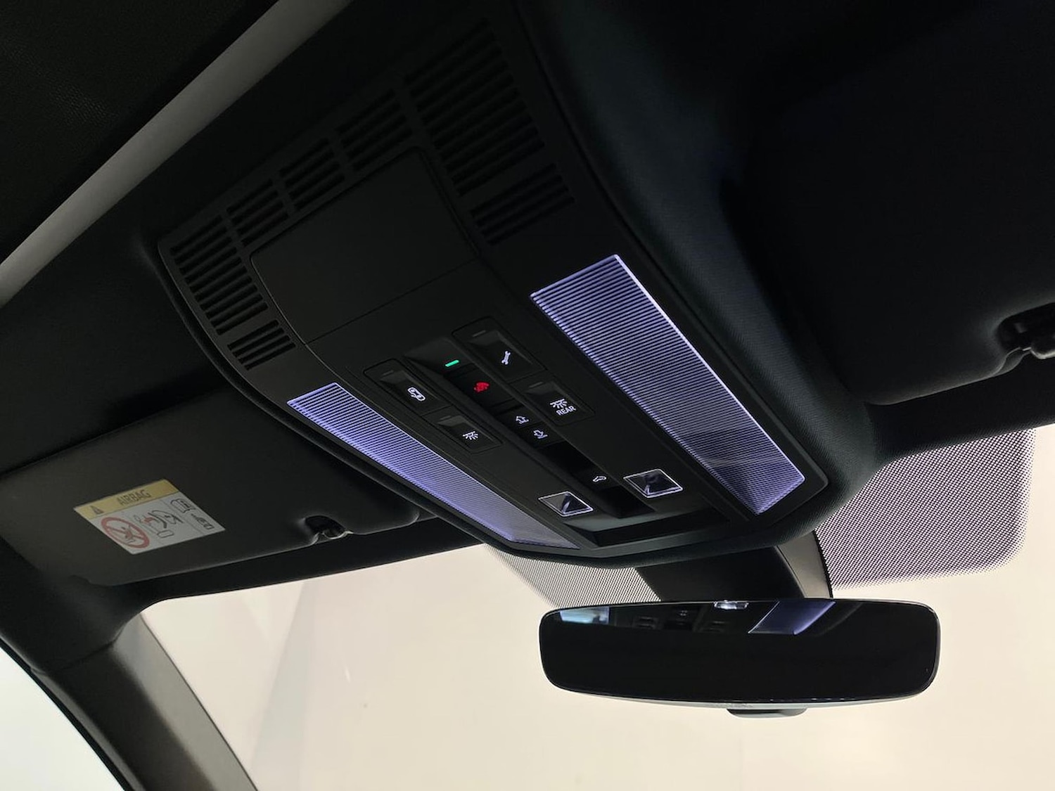 Used Volkswagen Touareg 2025 for sale - 77487761: Photo 14