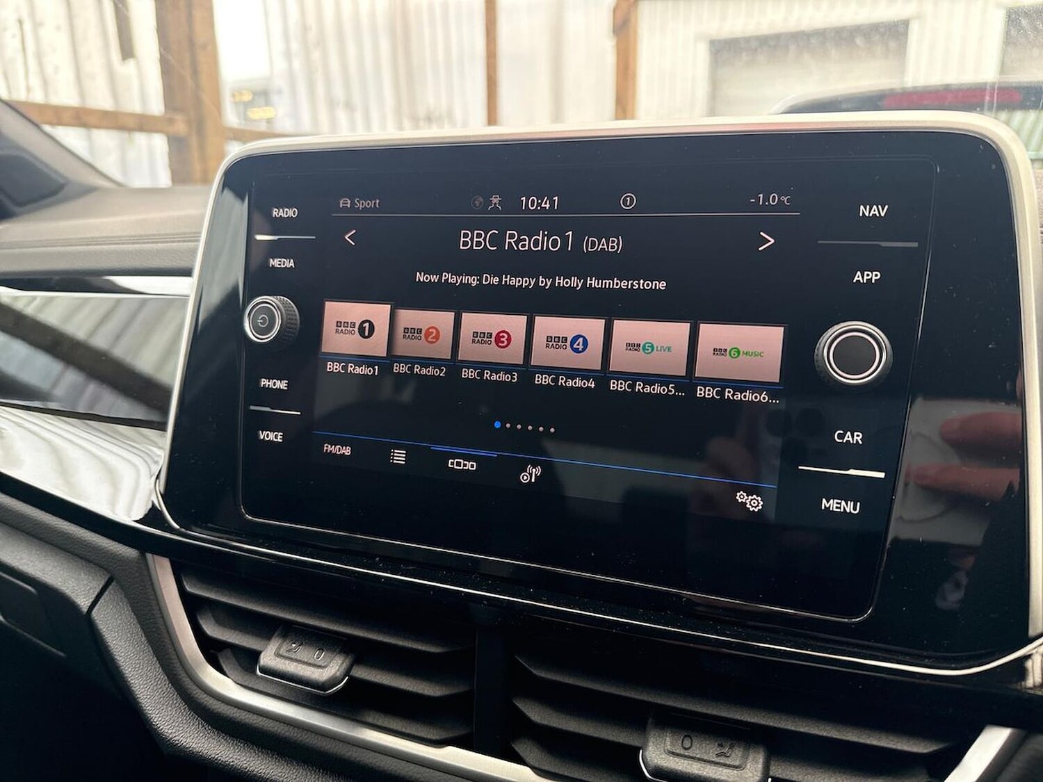 Used Volkswagen T-Roc 2025 for sale - 77542489: Photo 11