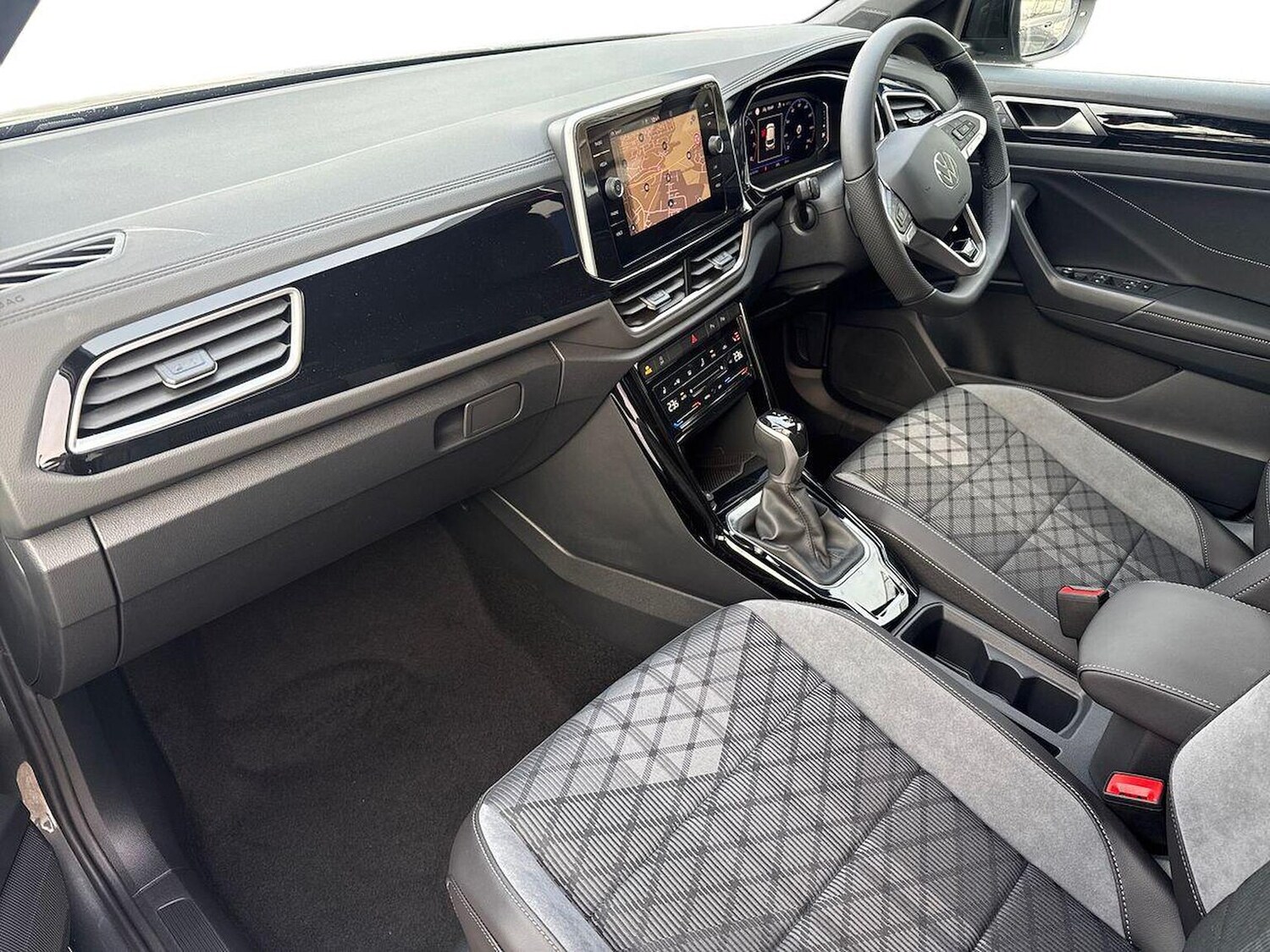 Used Volkswagen T-Roc 2025 for sale - 77542489: Photo 7