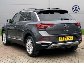 Used Volkswagen T-Roc 2023 for sale - 75760787: Photo