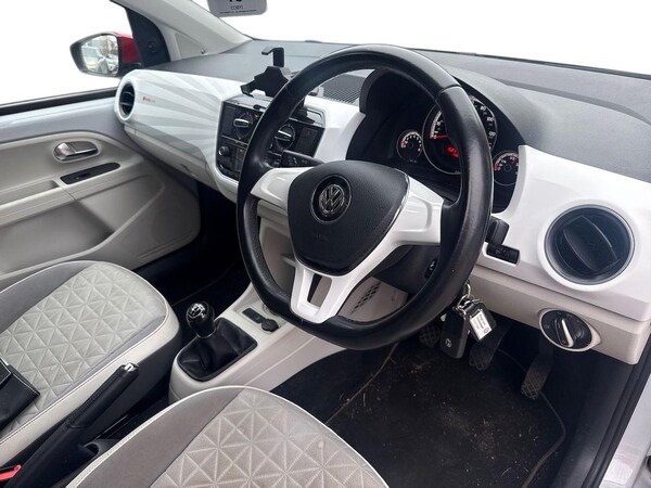 Used Volkswagen up! 2017 for sale - 76268366: Photo 15