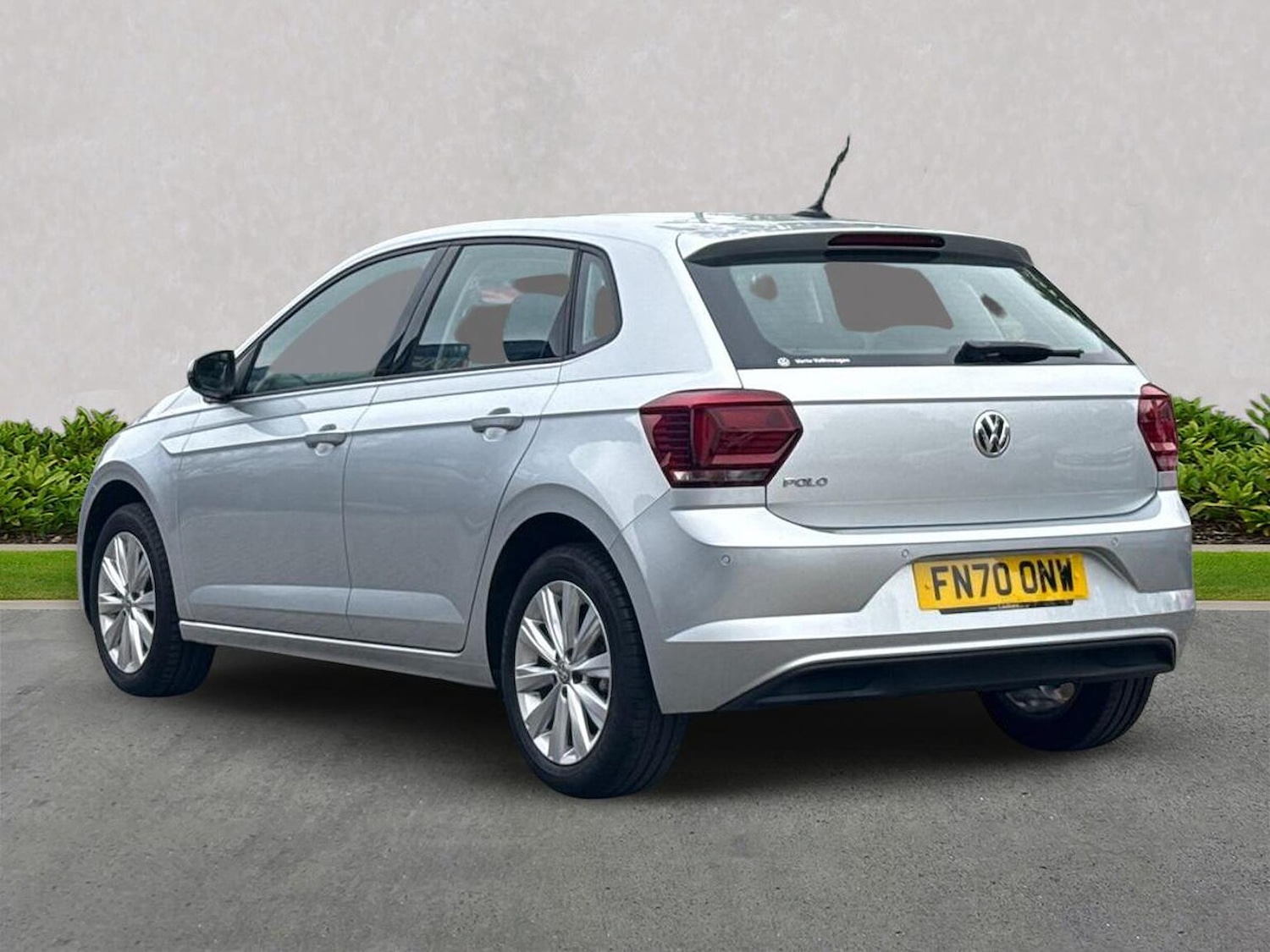 Used Volkswagen Polo 2020 for sale - 76253703: Photo 2
