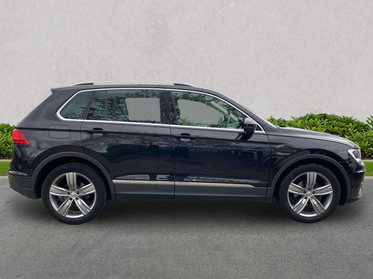 Used Volkswagen Tiguan 2019 for sale - 78194036: Photo 3