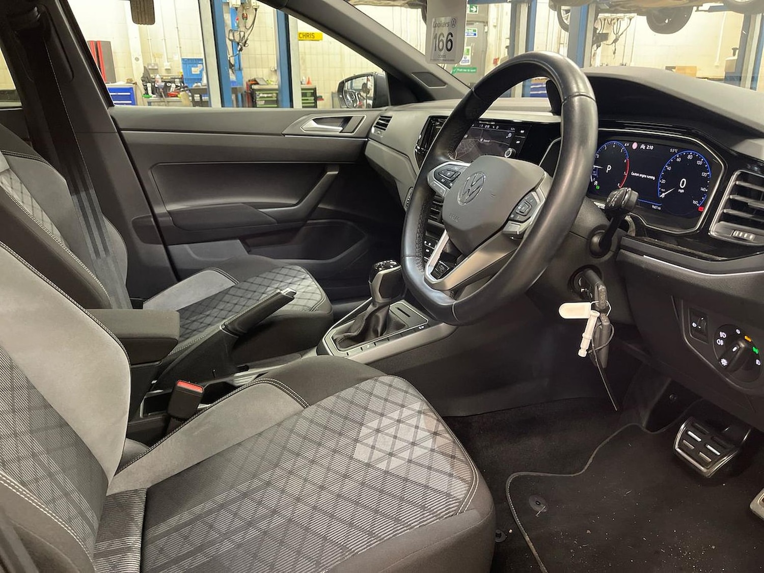 Used Volkswagen Polo 2024 for sale - 76628174: Photo 15