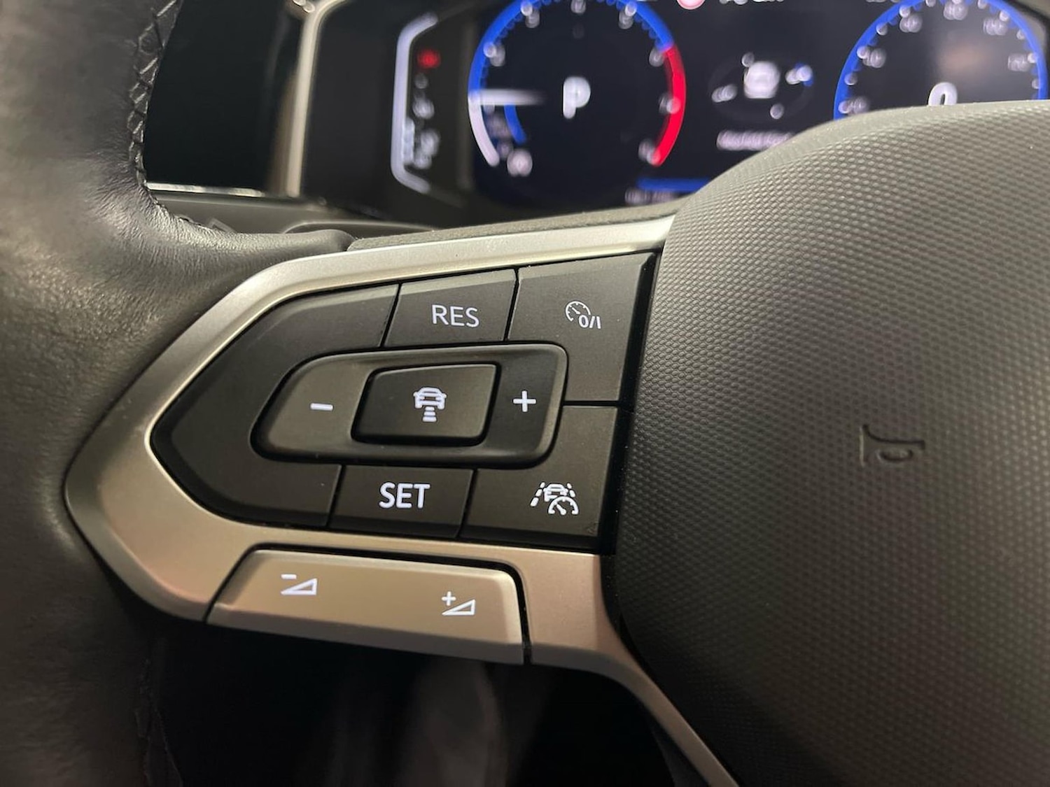 Used Volkswagen Polo 2024 for sale - 76628174: Photo 25