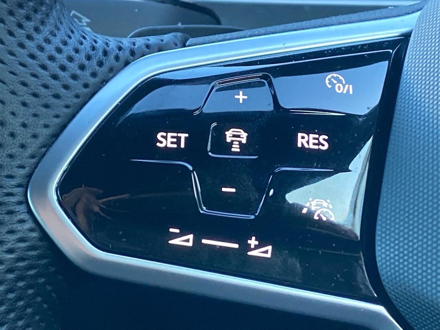 Used Volkswagen Tiguan 2022 for sale - 77872107: Photo 27