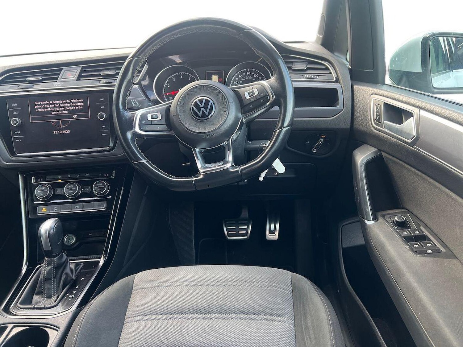 Used Volkswagen Touran 2020 for sale - 76340595: Photo 9