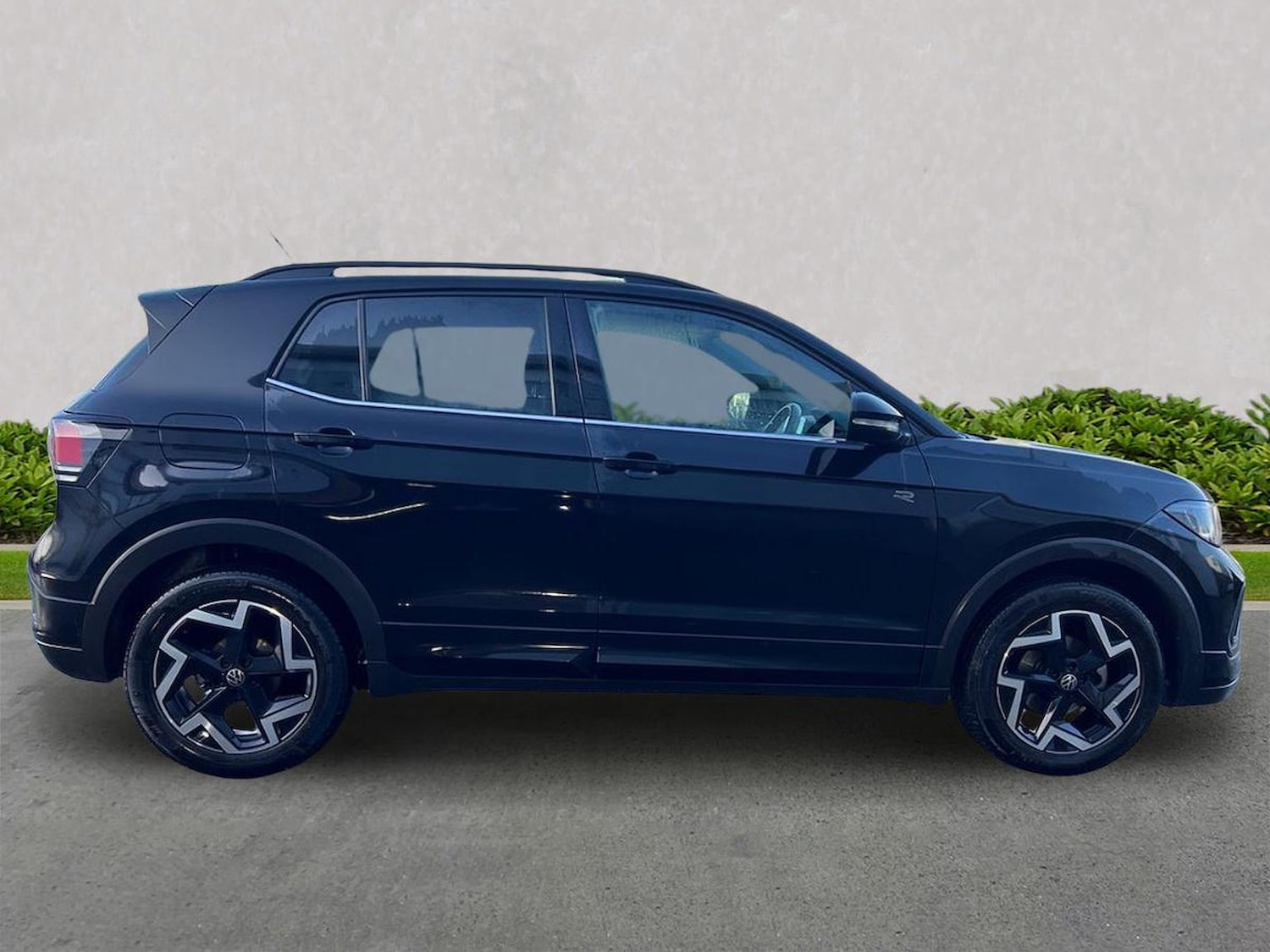 Used Volkswagen T-Cross 2025 for sale - 77487682: Photo 3