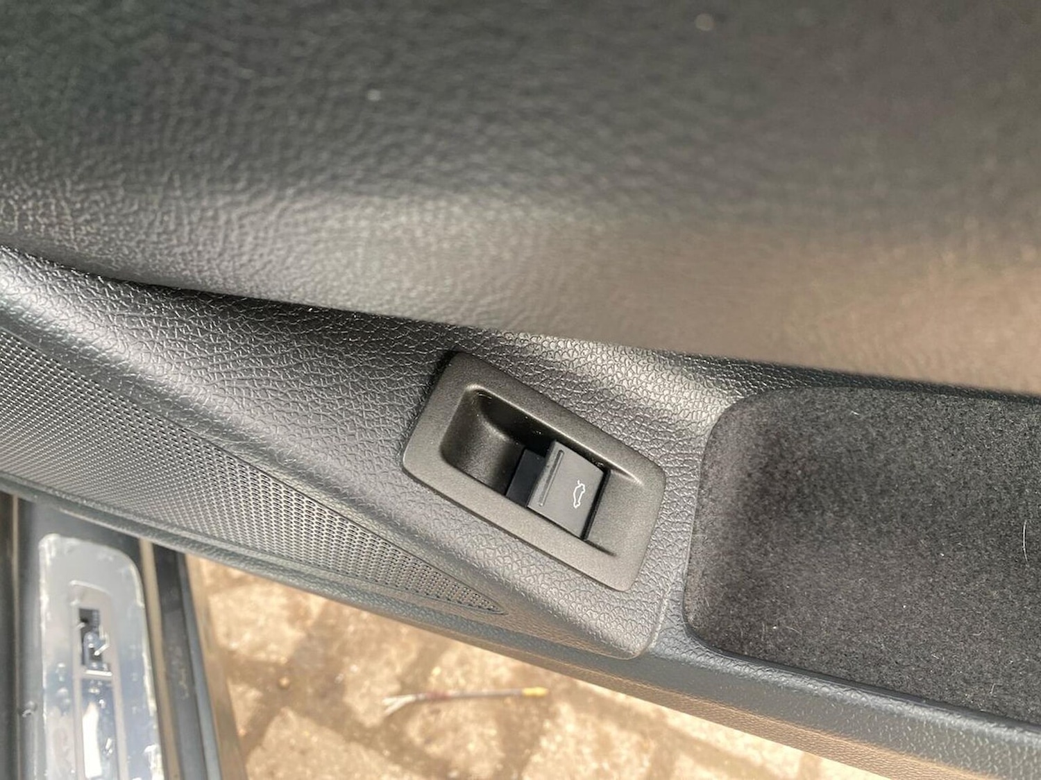 Used Volkswagen Scirocco 2013 for sale - 78194071: Photo 41