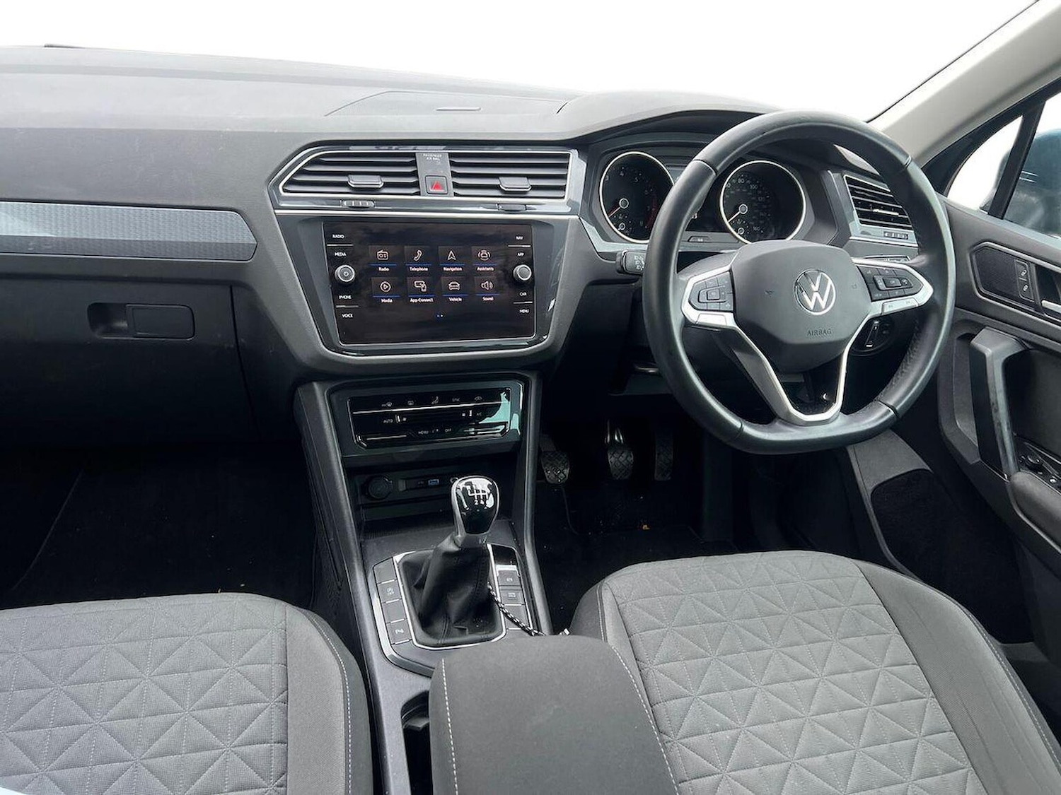 Used Volkswagen Tiguan 2022 for sale - 76860071: Photo 8