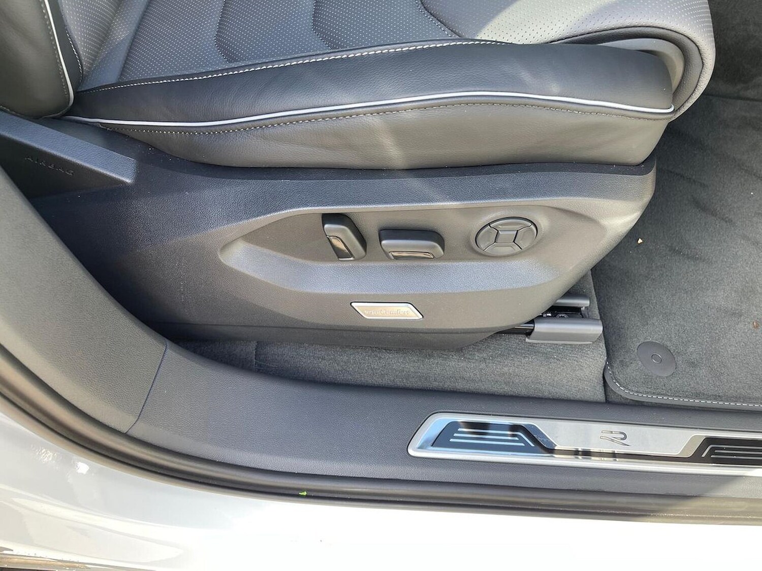 Used Volkswagen Touareg 2025 for sale - 76149622: Photo 30