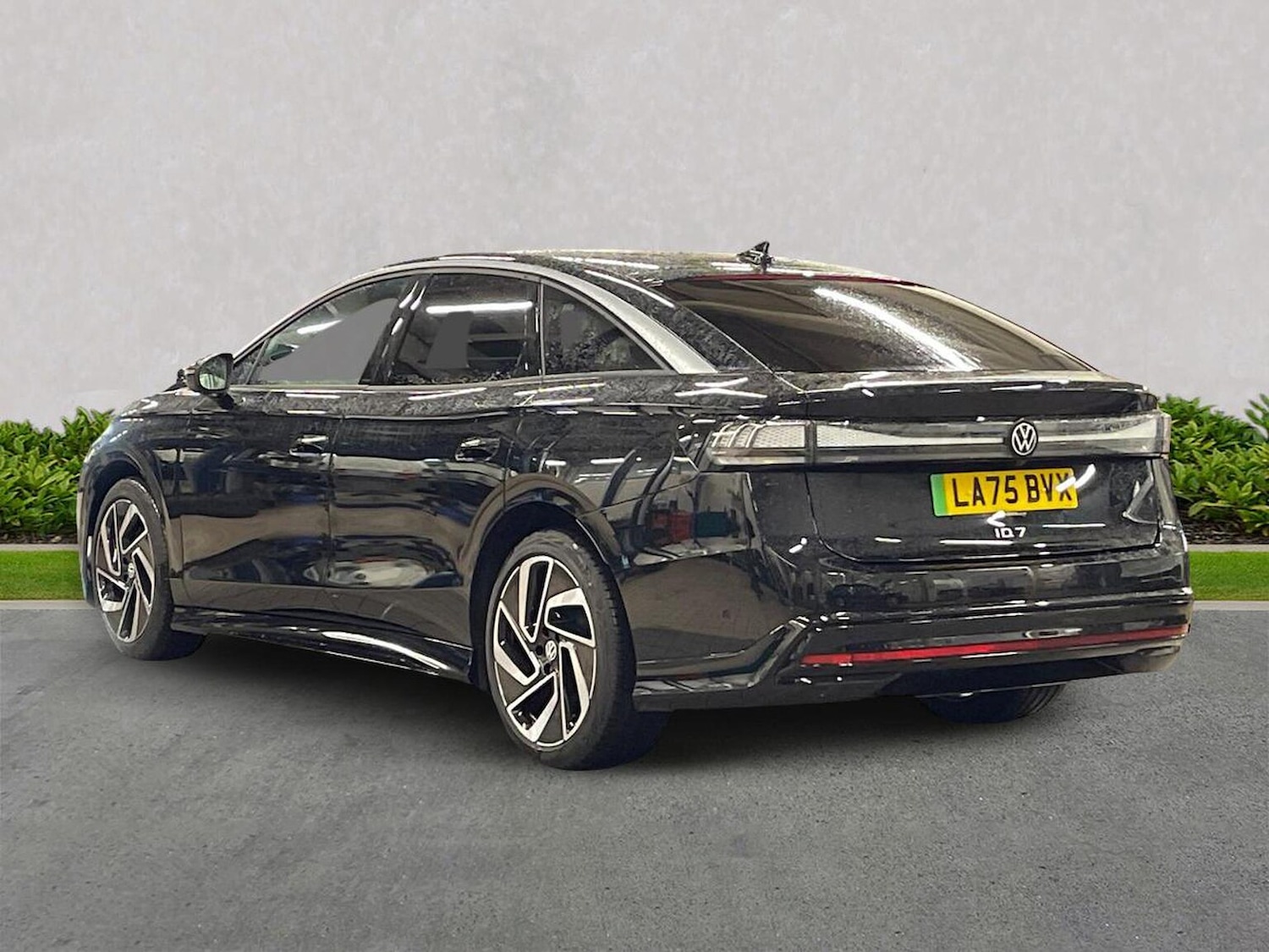 Used Volkswagen ID.7 2025 for sale - 77487714: Photo 2