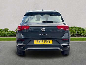 Used Volkswagen T-Roc 2019 for sale - 75906999: Photo
