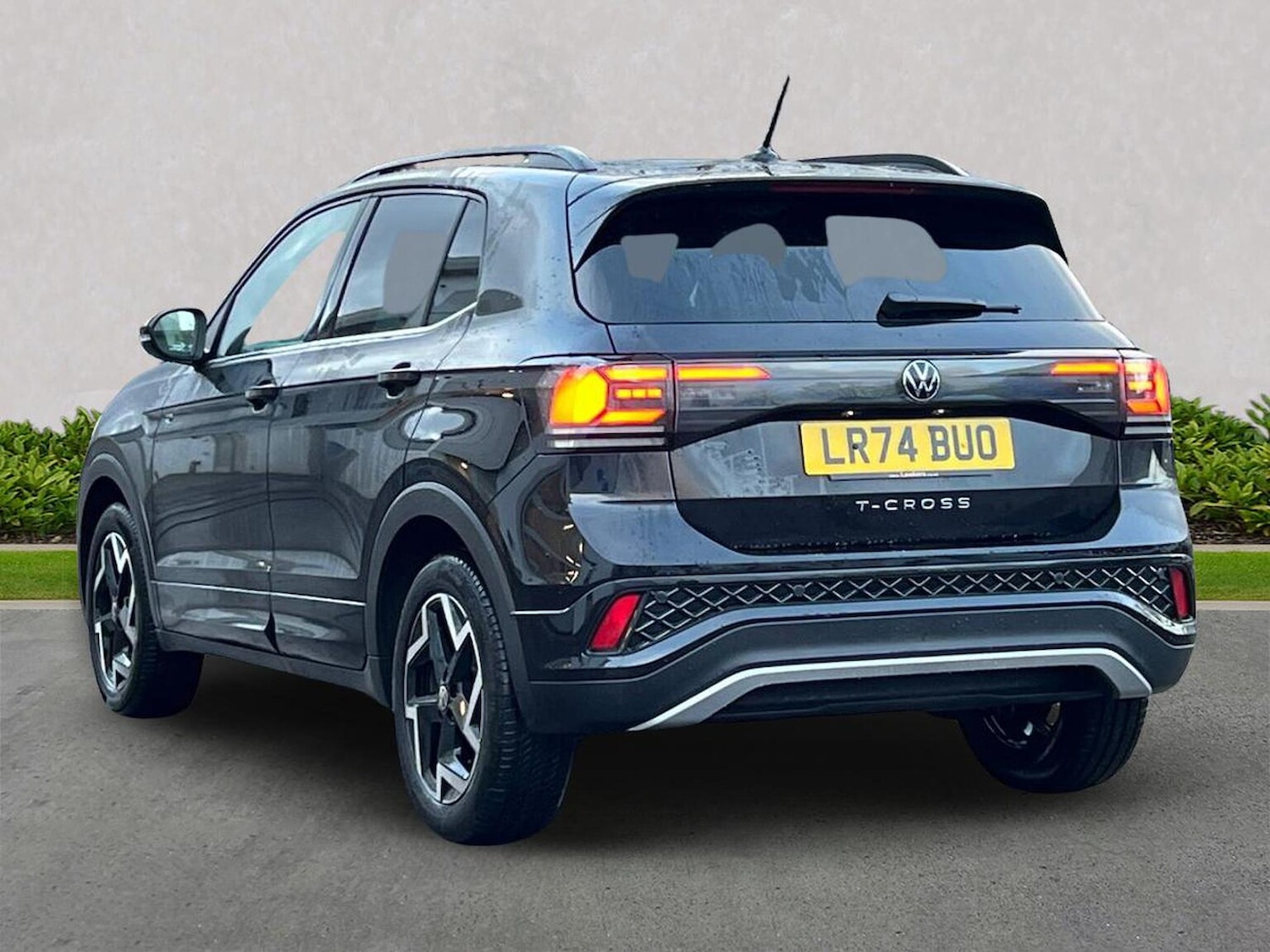 Used Volkswagen T-Cross 2025 for sale - 76504989: Photo 2