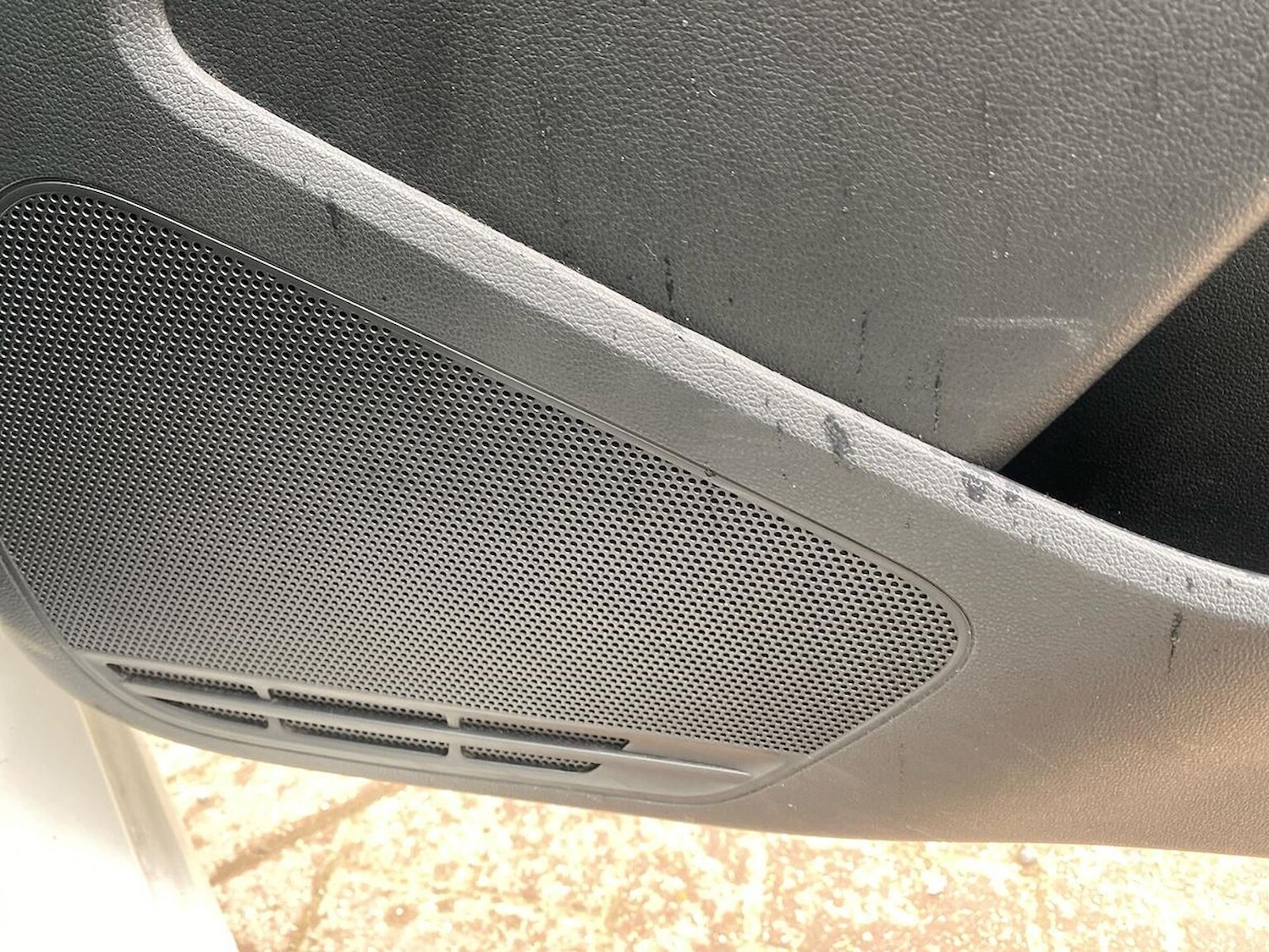 Used Volkswagen up! 2013 for sale - 78193899: Photo 28