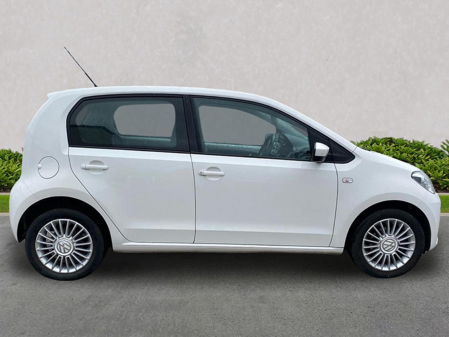 Used Volkswagen up! 2013 for sale - 78193899: Photo 3