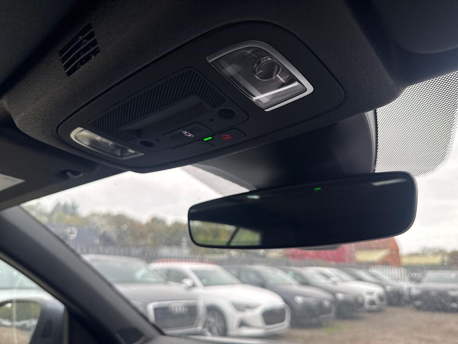 Used Volkswagen T-Roc 2025 for sale - 76263259: Photo 14