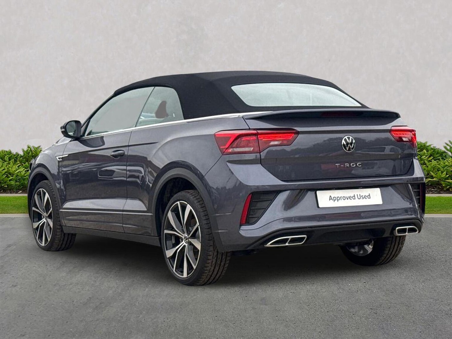 Used Volkswagen T-Roc 2025 for sale - 76263259: Photo 2