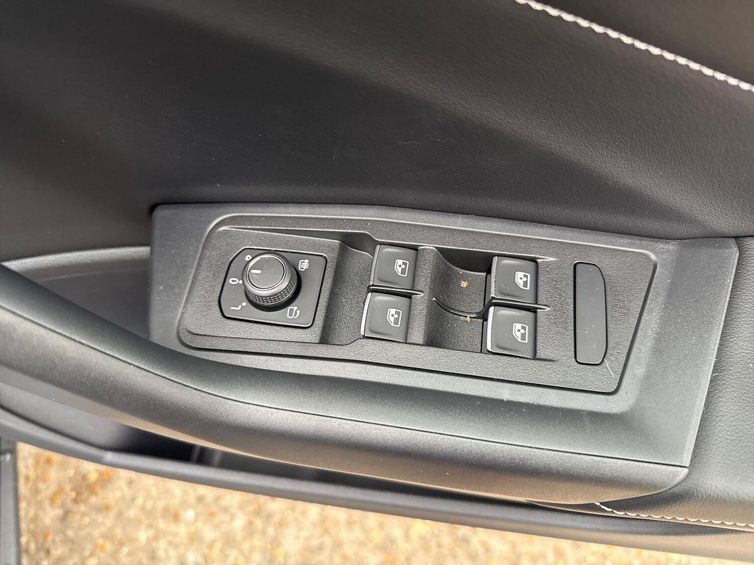 Used Volkswagen T-Roc 2025 for sale - 76263259: Photo 21