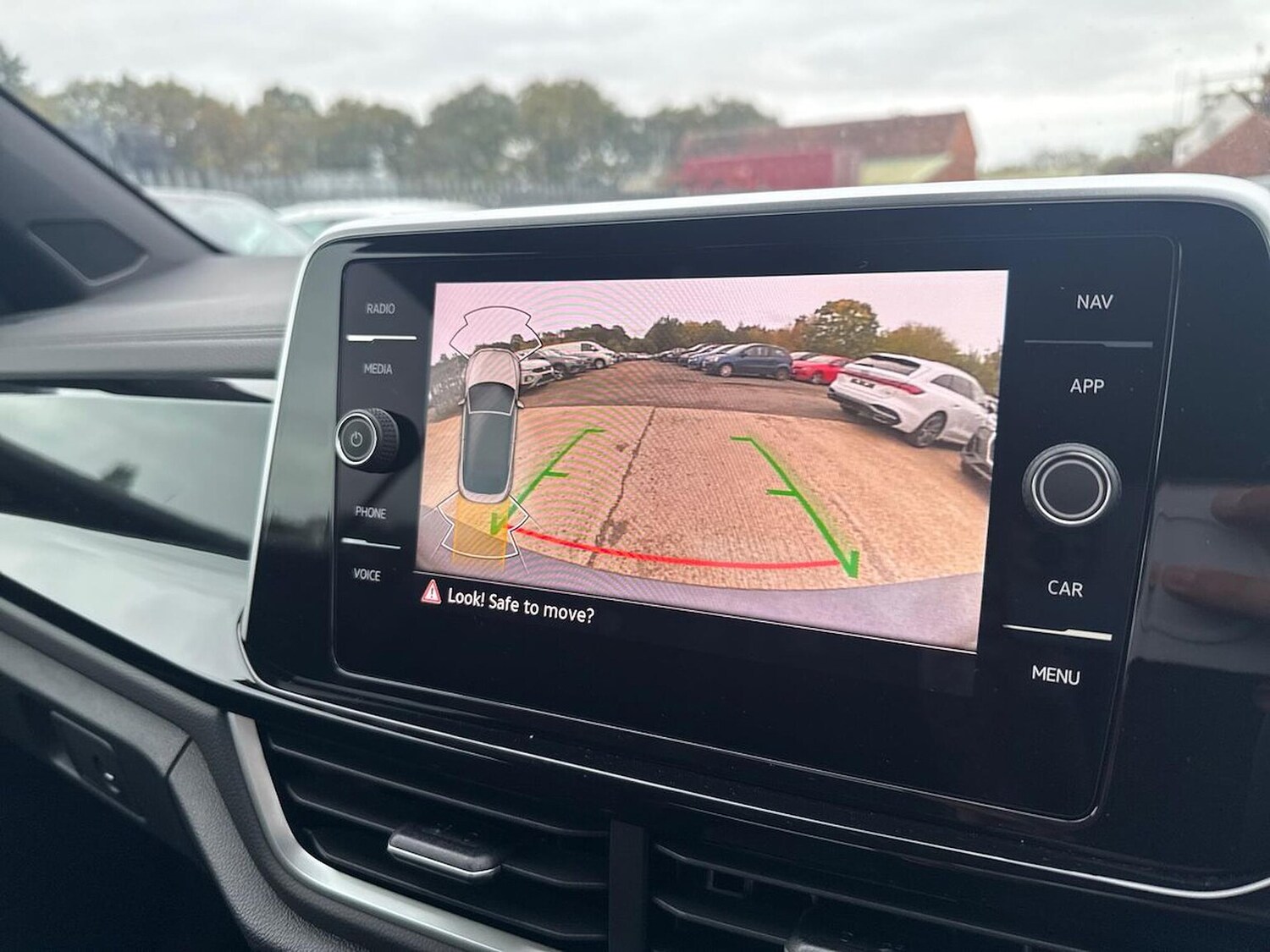 Used Volkswagen T-Roc 2025 for sale - 76263259: Photo 22