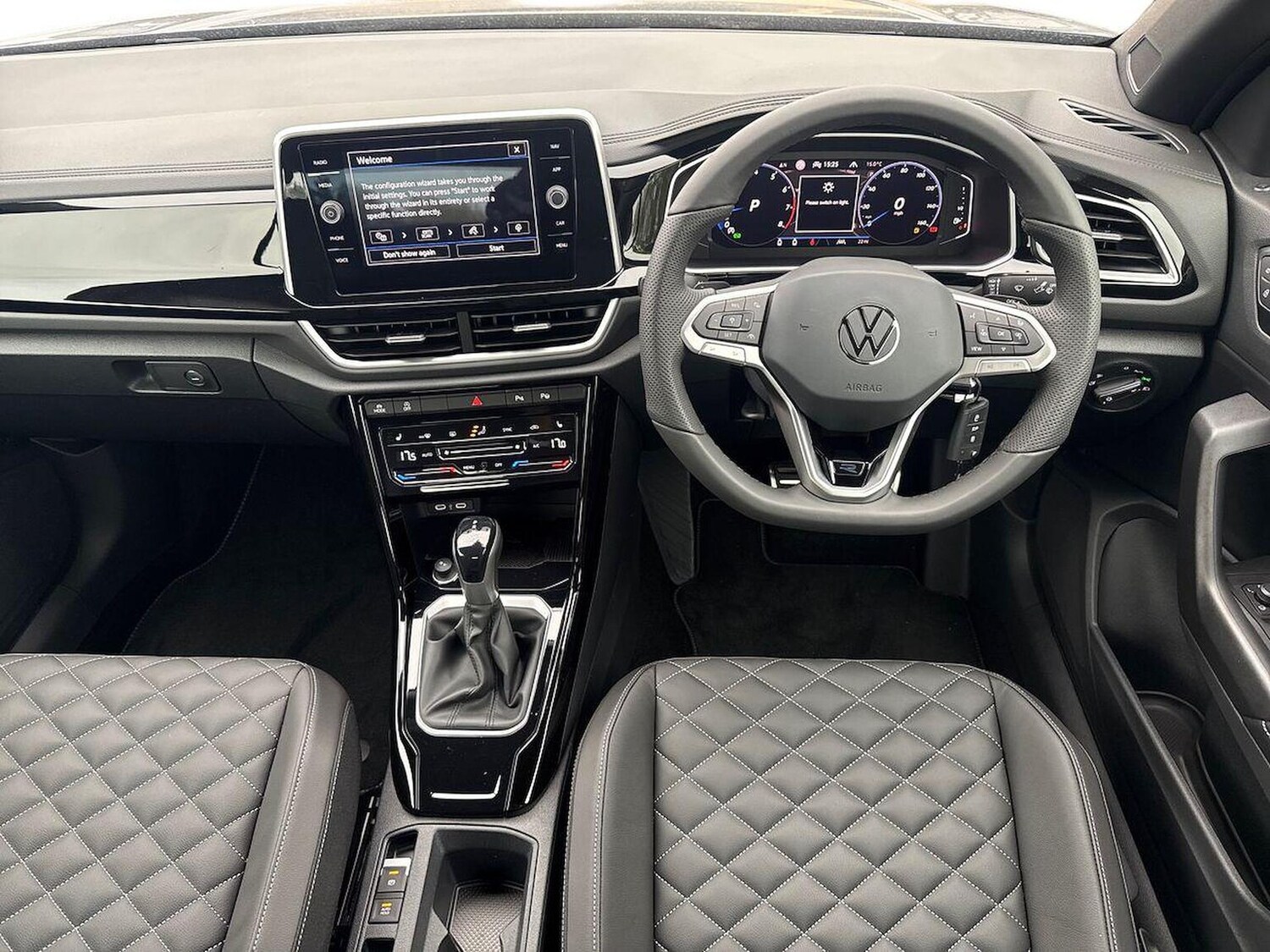 Used Volkswagen T-Roc 2025 for sale - 76263259: Photo 8