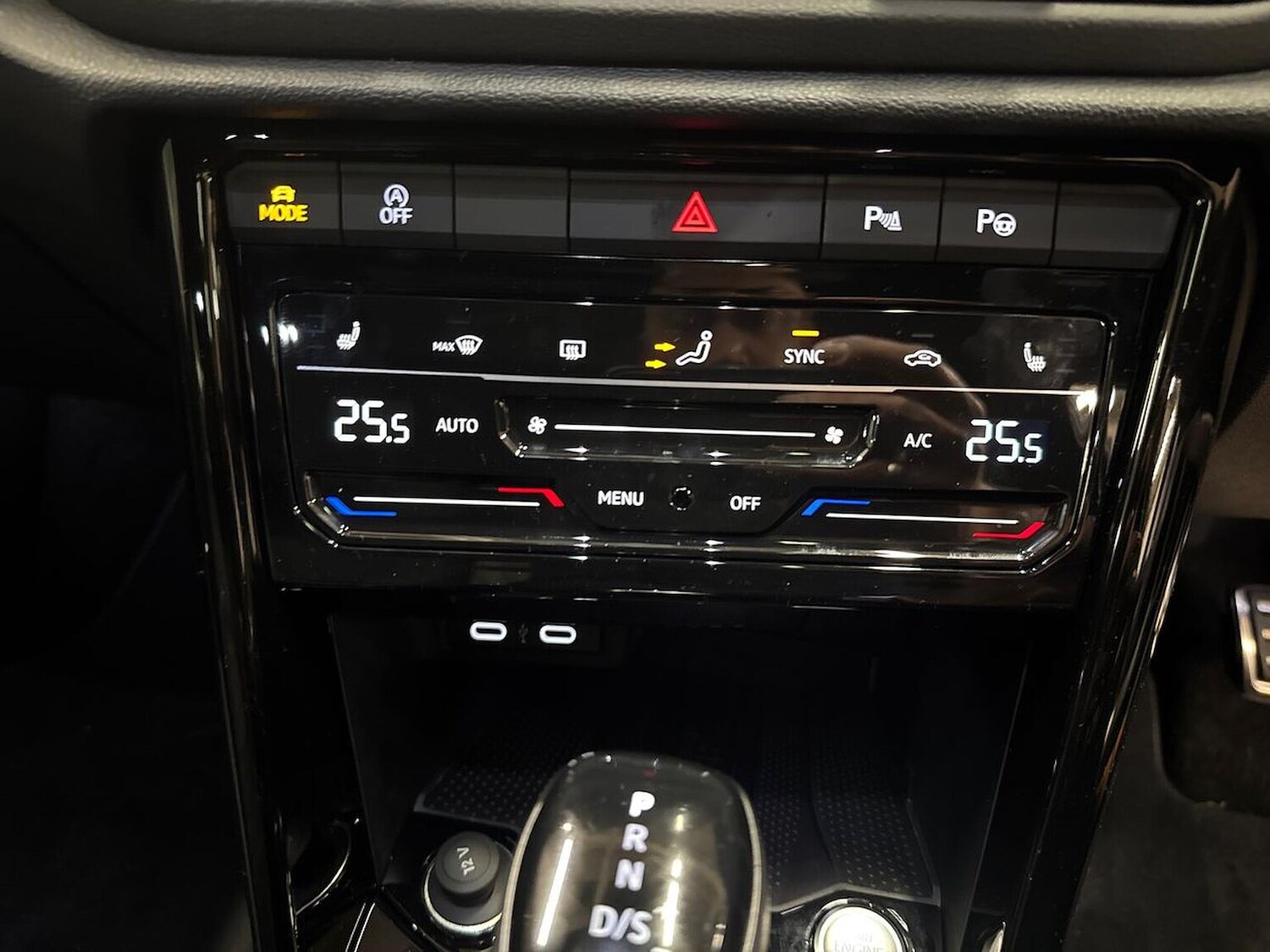 Used Volkswagen T-Roc 2025 for sale - 77487655: Photo 12