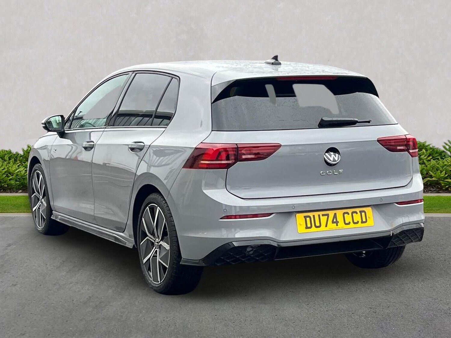 Used Volkswagen Golf 2024 for sale - 76449577: Photo 2