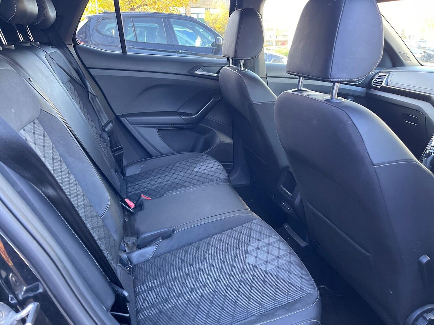 Used Volkswagen T-Cross 2024 for sale - 76477342: Photo 16