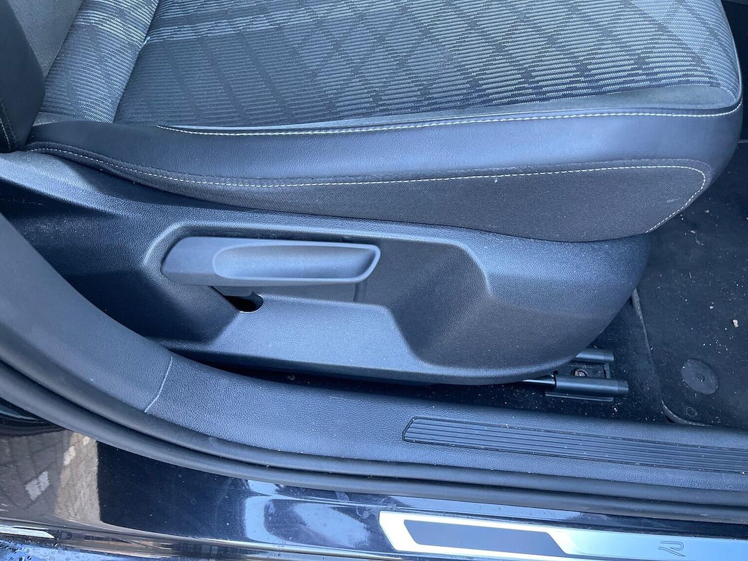 Used Volkswagen T-Cross 2024 for sale - 76477342: Photo 29