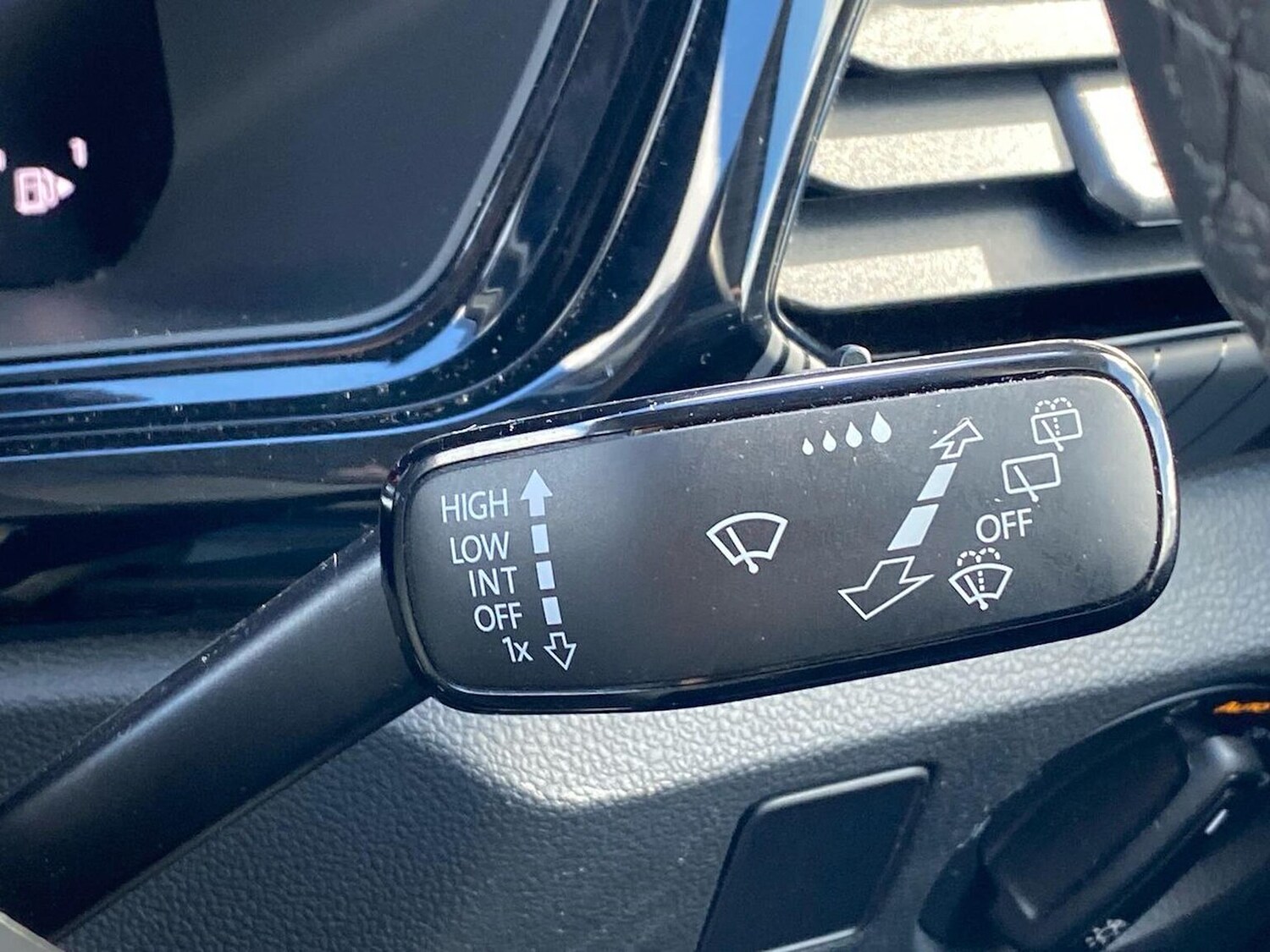 Used Volkswagen T-Cross 2024 for sale - 78194150: Photo 27