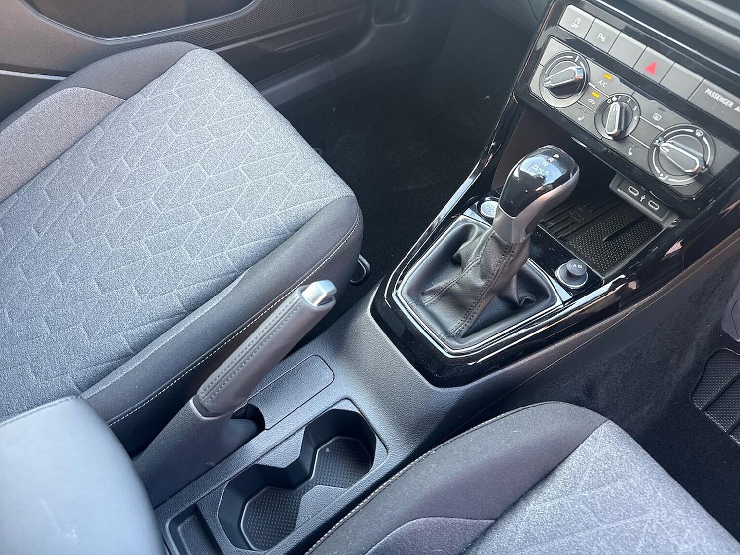 Used Volkswagen T-Cross 2025 for sale - 76252643: Photo 13