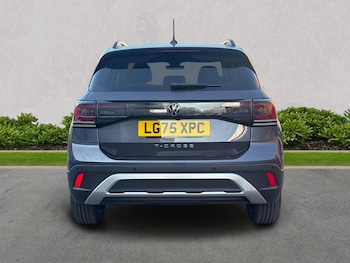 Used Volkswagen T-Cross 2025 for sale - 76252643: Photo 4