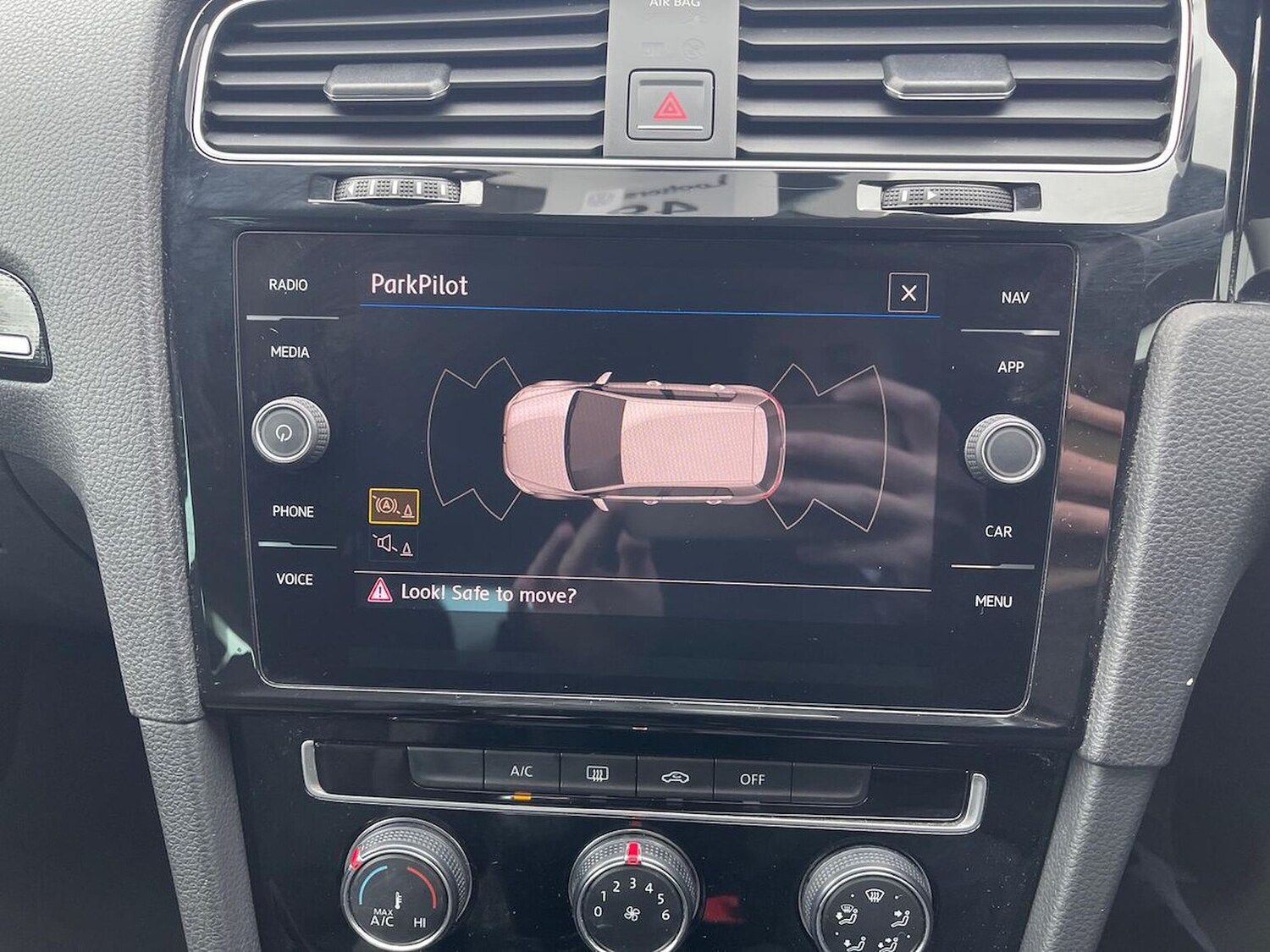 Used Volkswagen Golf 2018 for sale - 76313881: Photo 23