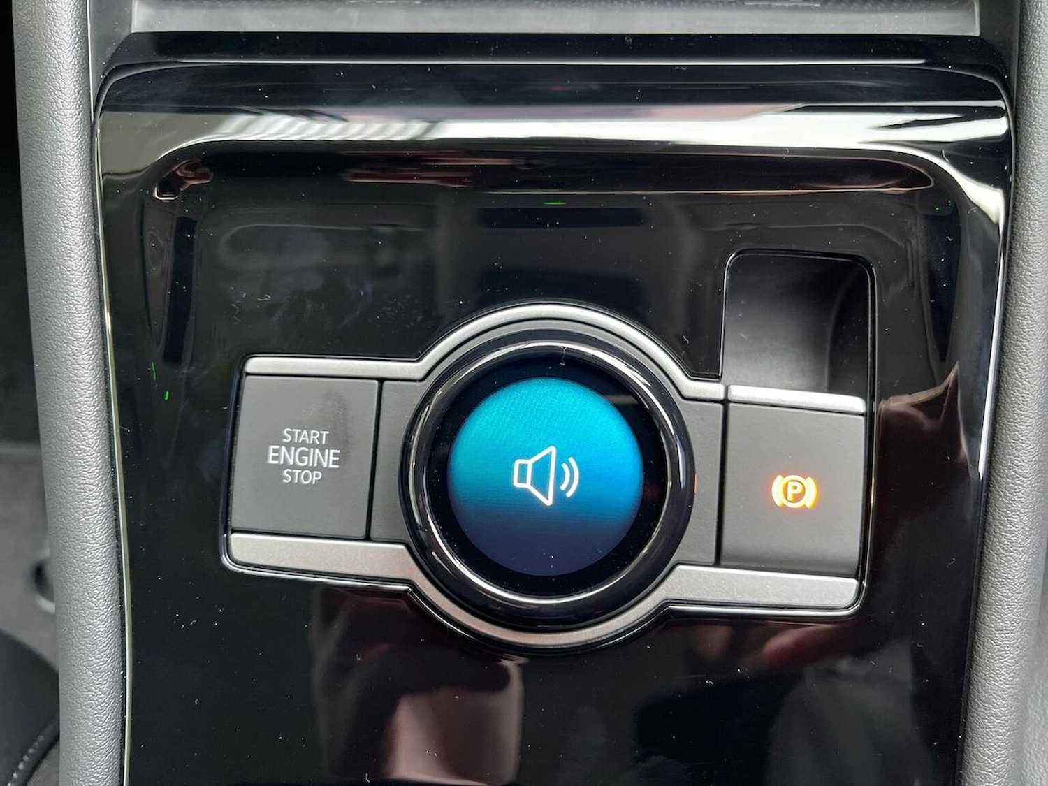 Used Volkswagen Touran 2025 for sale - 77542501: Photo 13