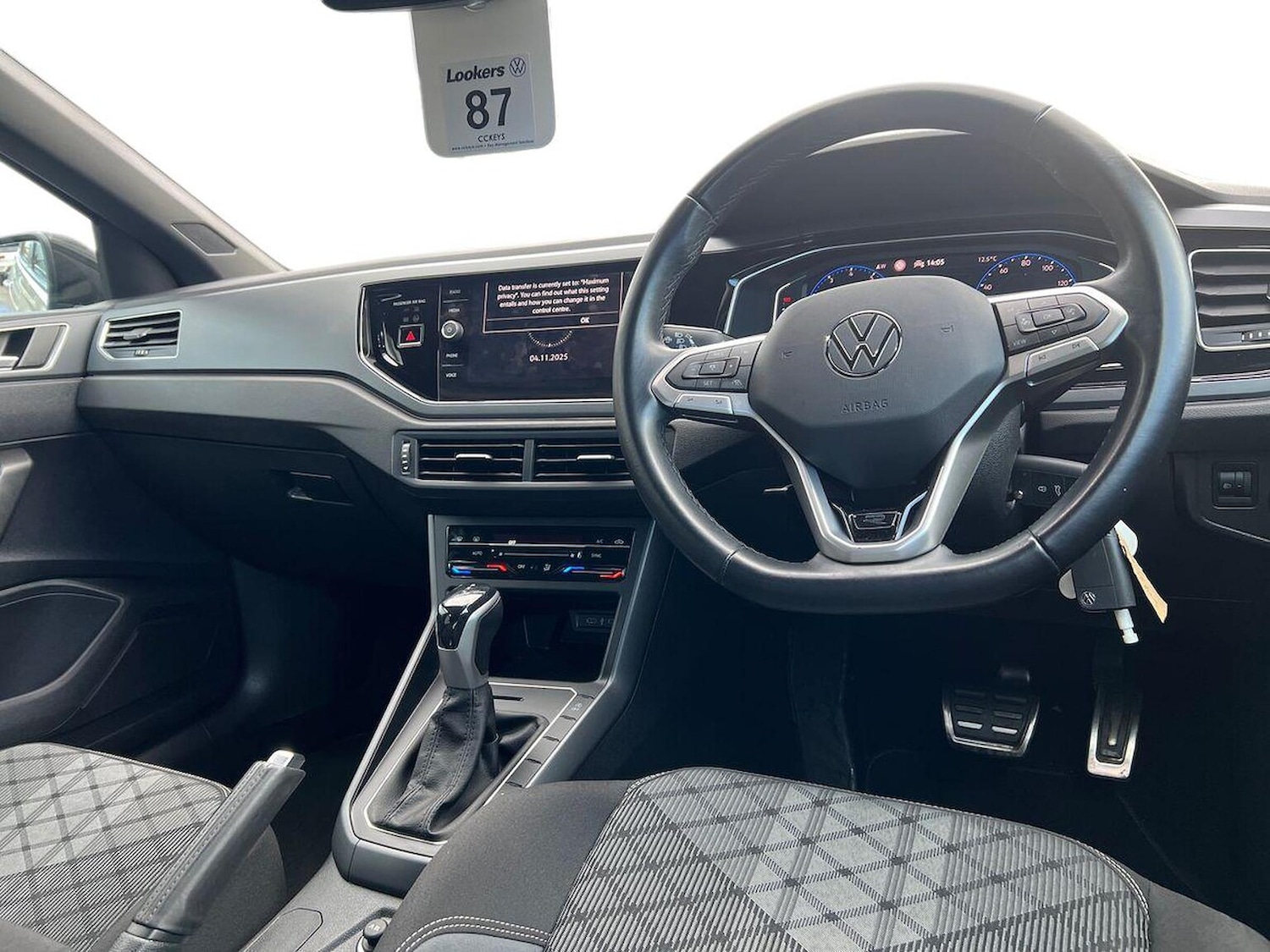 Used Volkswagen Polo 2024 for sale - 76471110: Photo 15