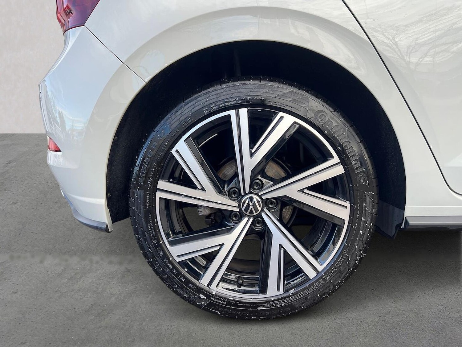 Used Volkswagen Polo 2024 for sale - 76471110: Photo 6