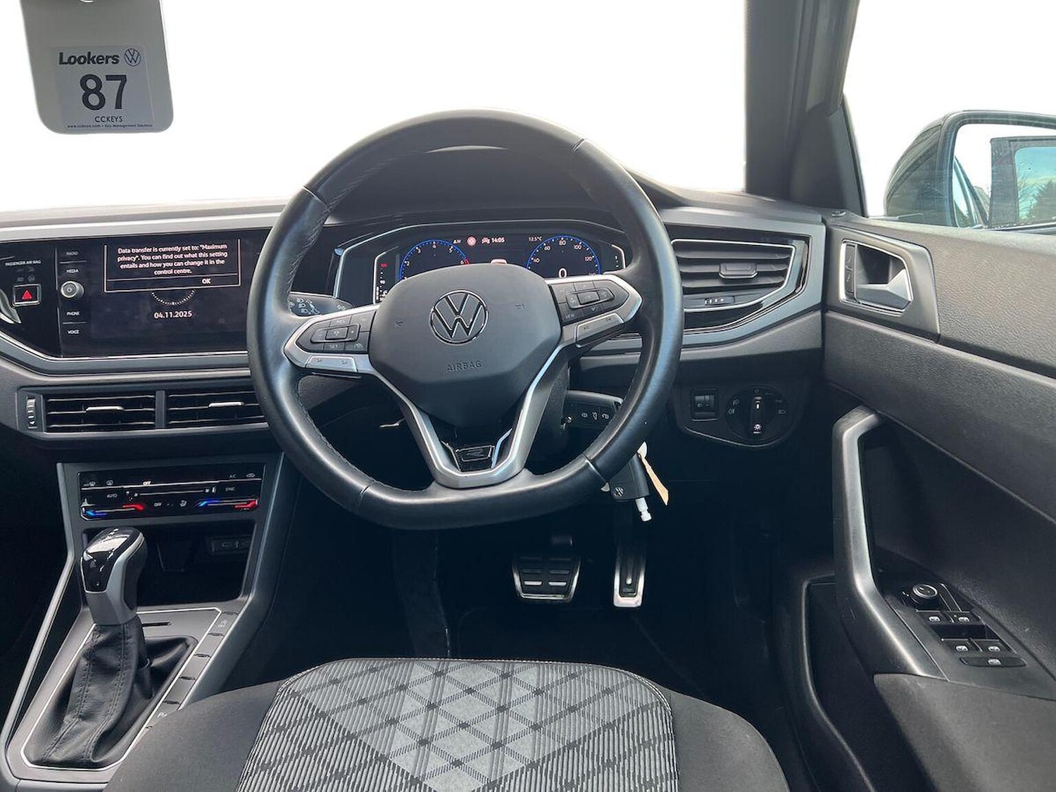 Used Volkswagen Polo 2024 for sale - 76471110: Photo 9