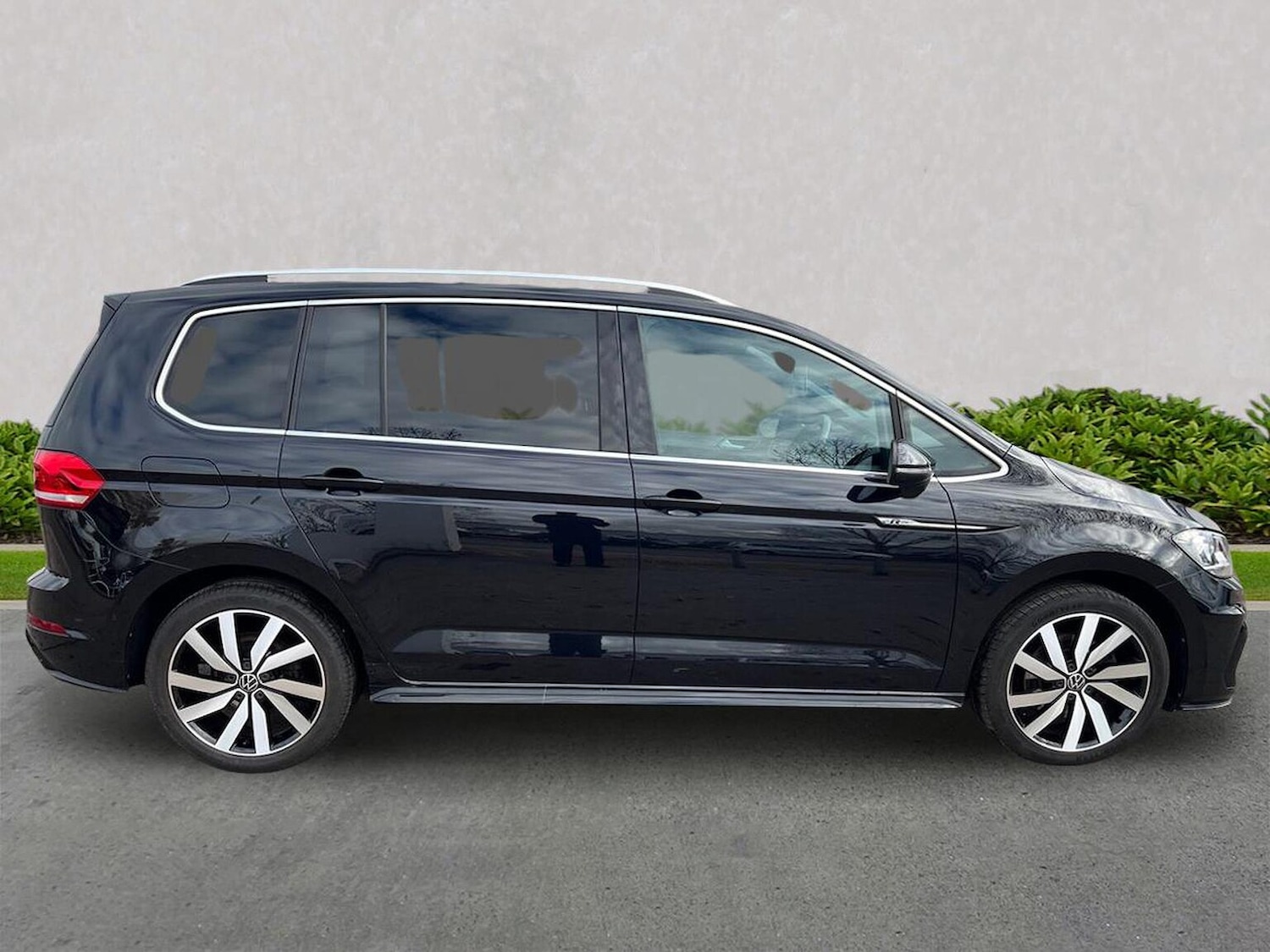 Used Volkswagen Touran 2021 for sale - 76335137: Photo 3