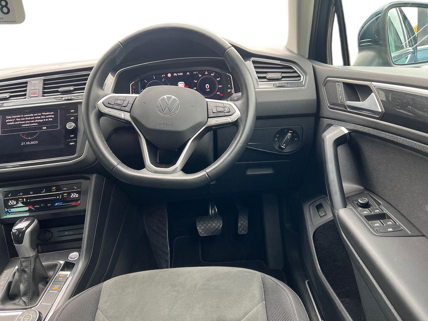 Used Volkswagen Tiguan 2023 for sale - 76412456: Photo 9