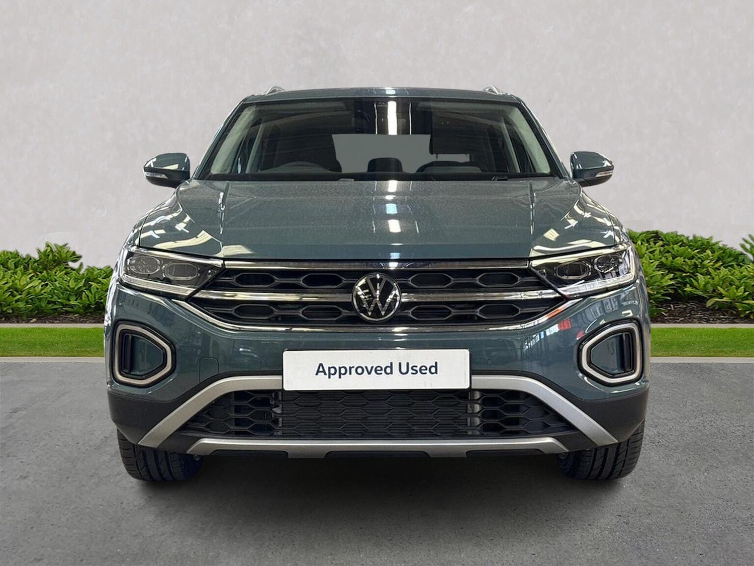 Used Volkswagen T-Roc 2025 for sale - 76935402: Photo 5