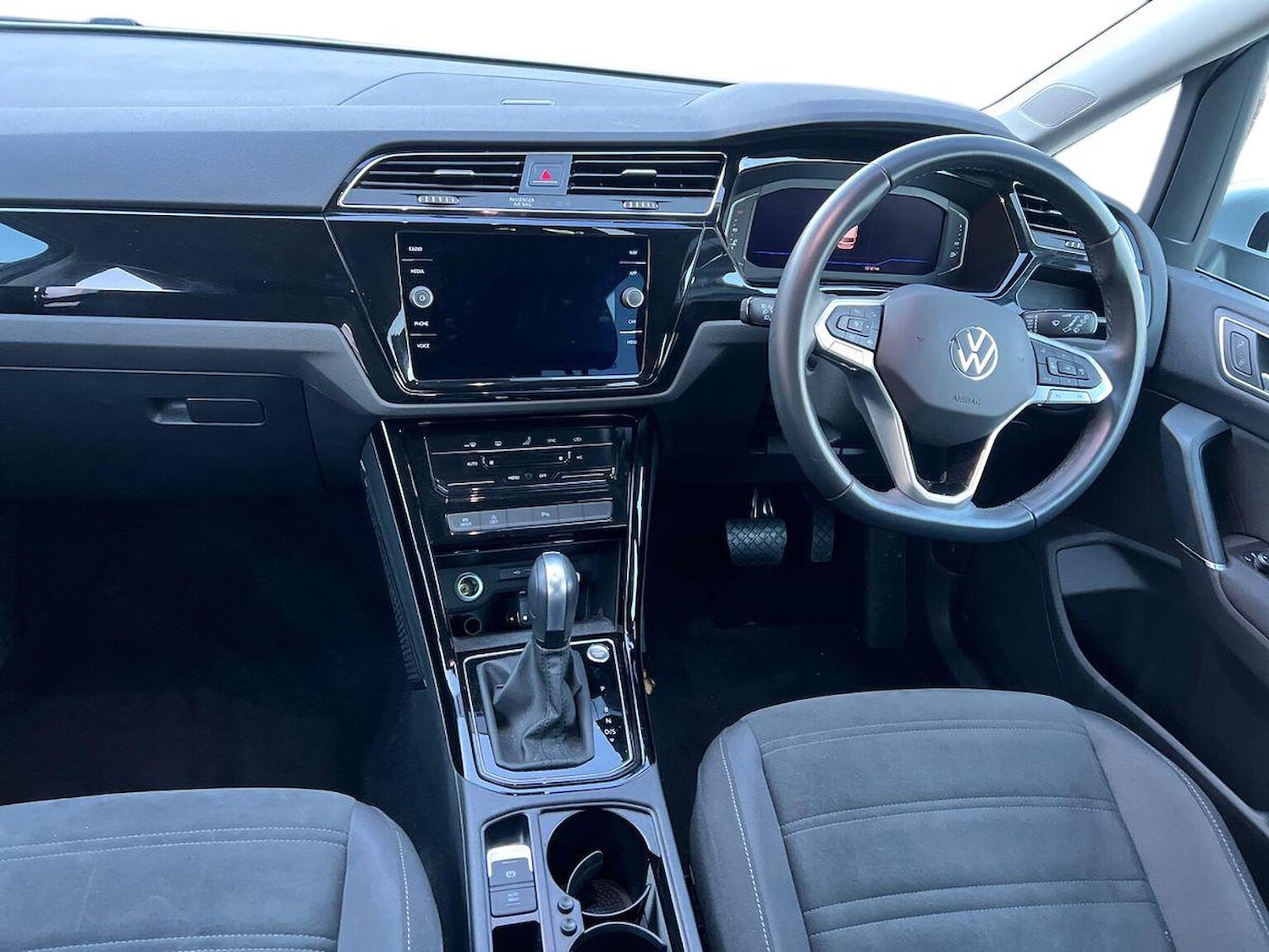 Used Volkswagen Touran 2023 for sale - 76963557: Photo 8