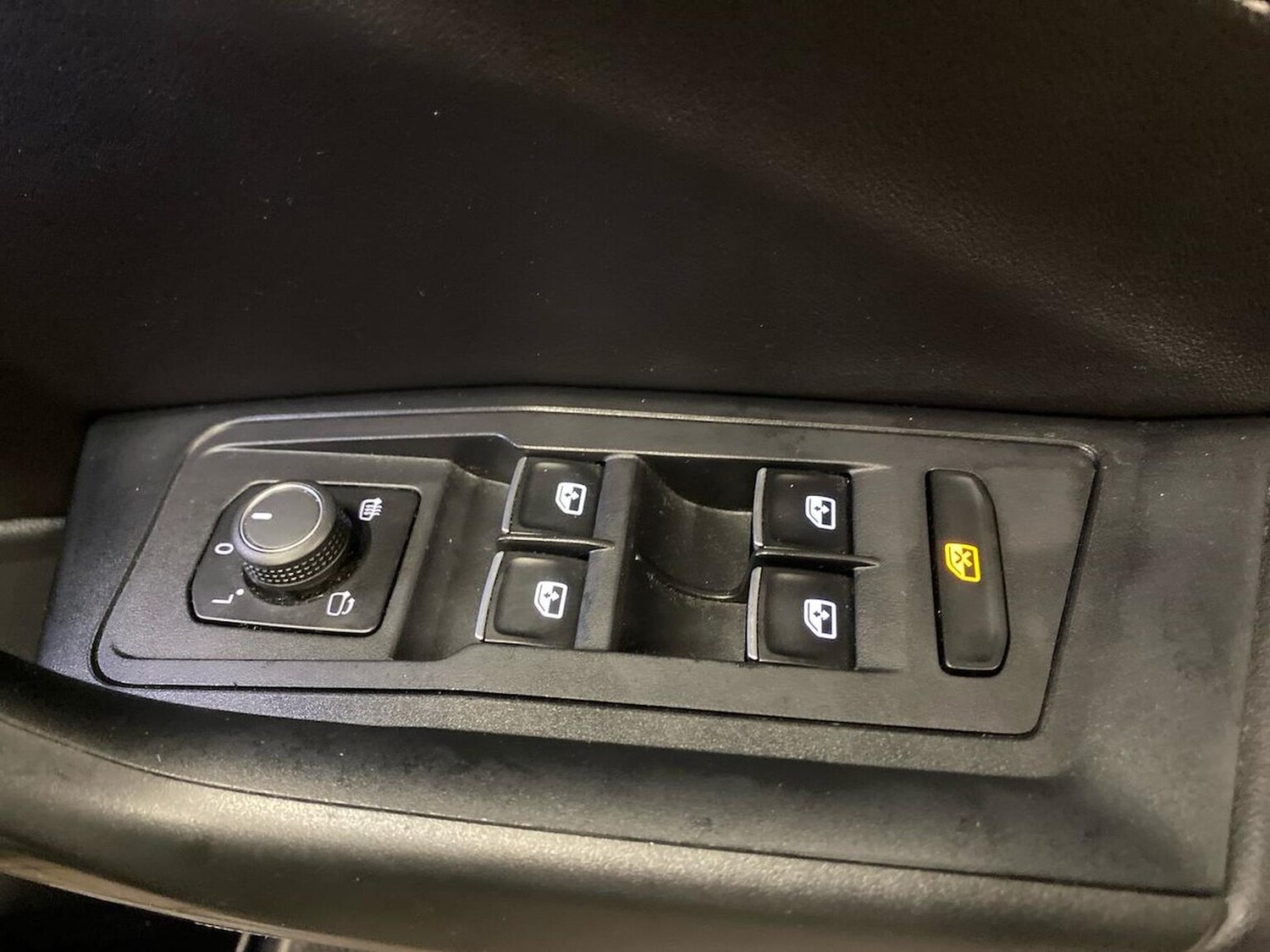 Used Volkswagen T-Roc 2022 for sale - 77487659: Photo 21