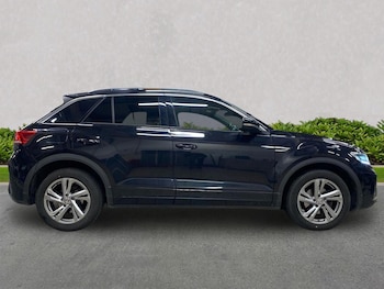 Used Volkswagen T-Roc 2022 for sale - 77487659: Photo