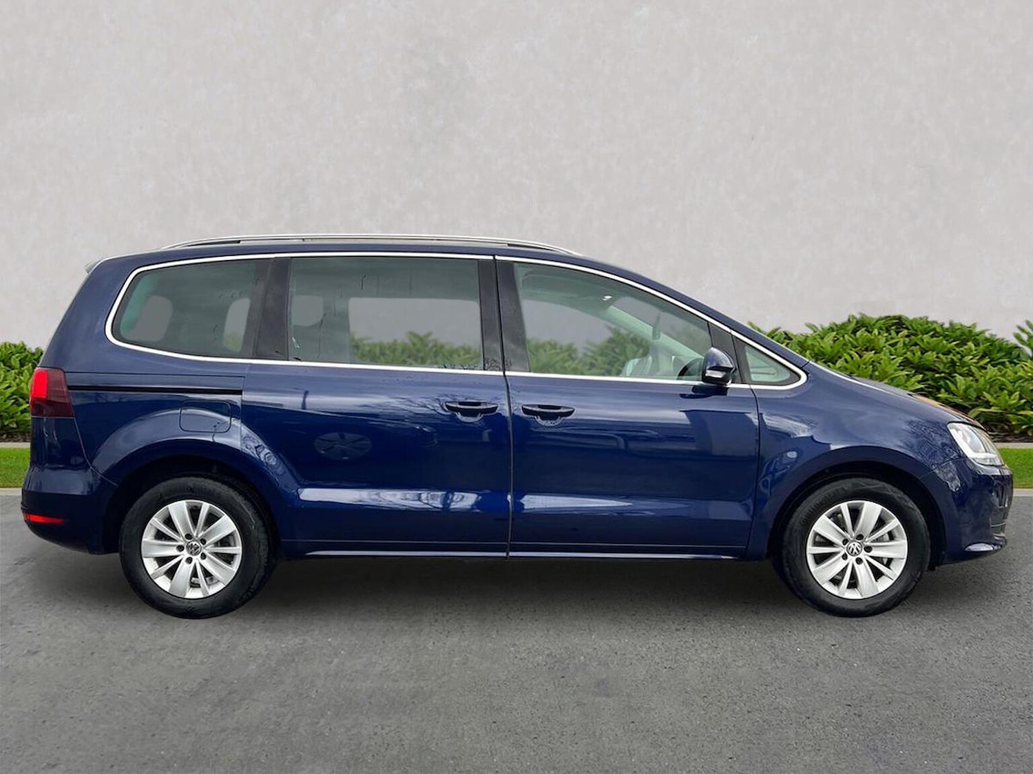 Used Volkswagen Sharan 2020 for sale - 76547689: Photo 3